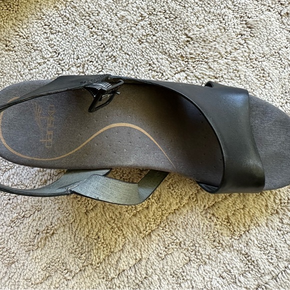 Dansko black wedge heels with leather upper - Picture 6 of 11